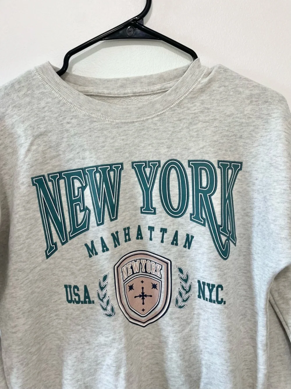 Abercrombie Kids New York Manhattan Sweatshirt- Size 11/12